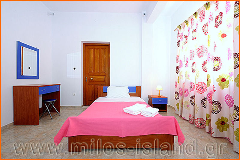 Iremia Rooms Adamantas  Екстериор снимка